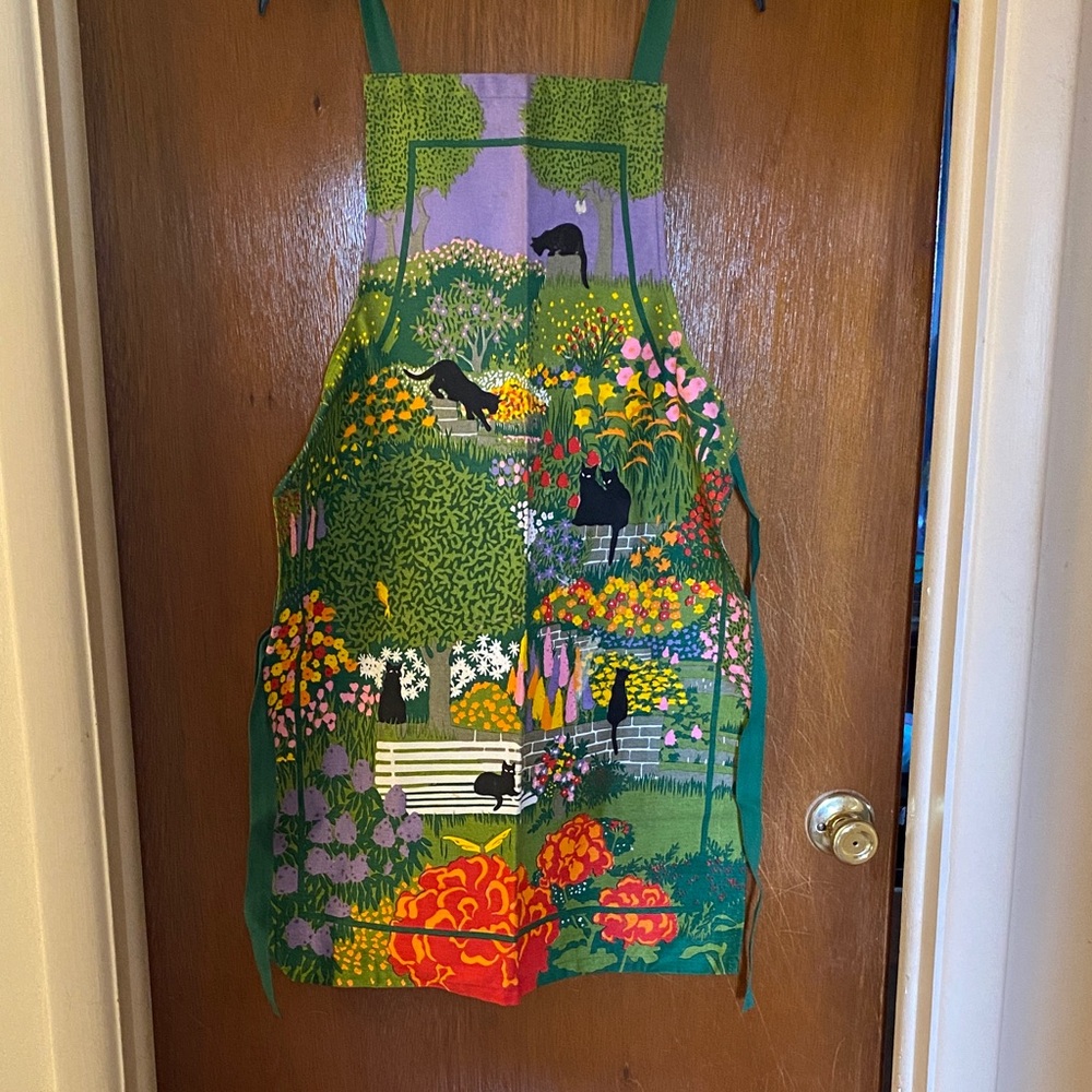 Garden Cats Cotton Apron in Green and Purple, made in England